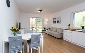Apartament Z Ogrodkiem Brzezno